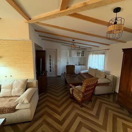 Ika 5n Apartment